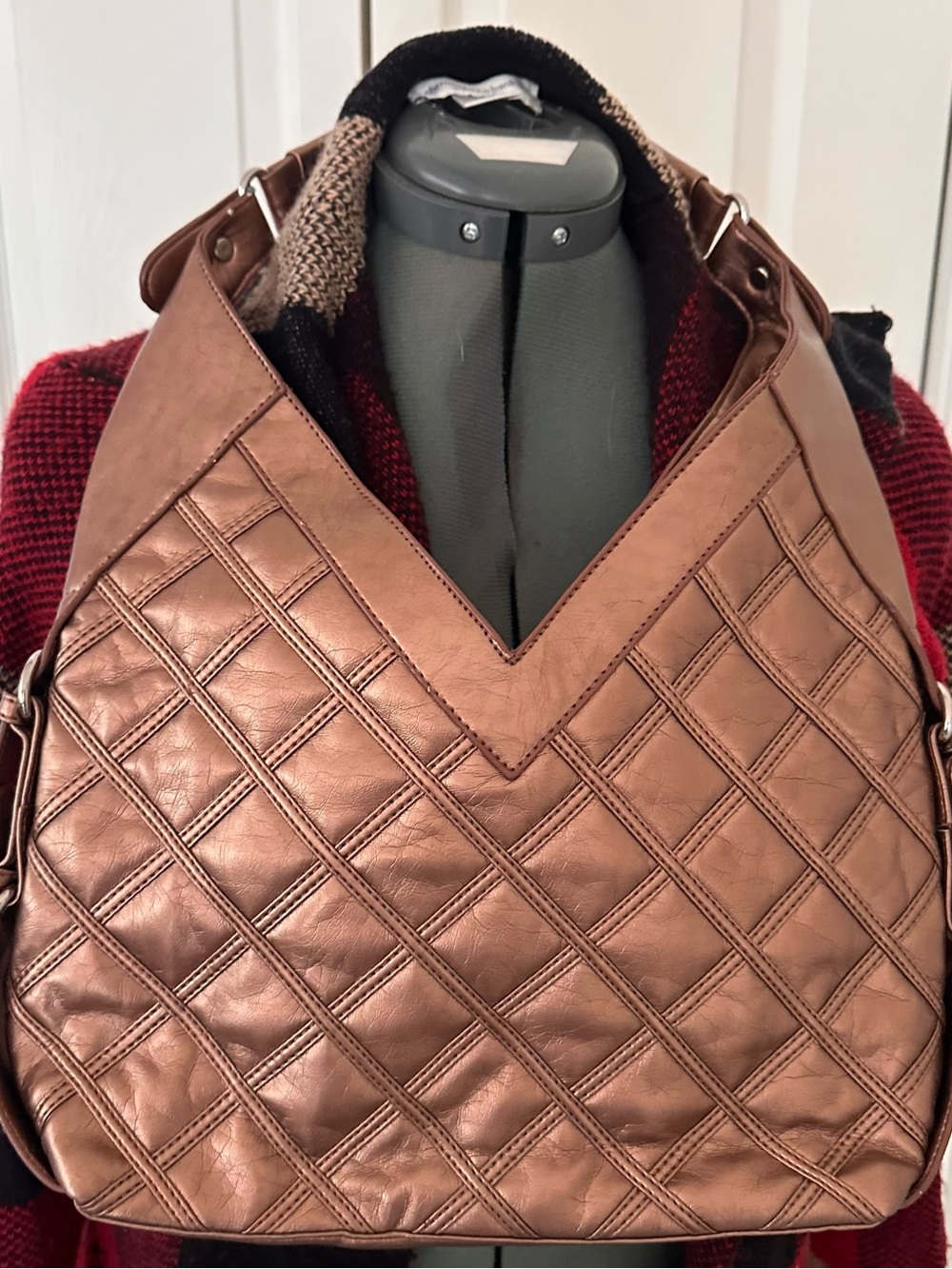 Quilted Shoulder Hobo Bag in Brown